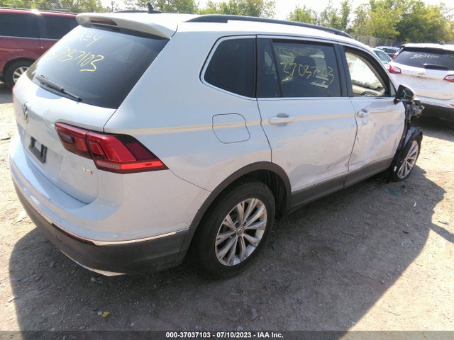2018 VOLKSWAGEN TIGUAN SEL/SE VIN: 3VV3B7AX1JM214197