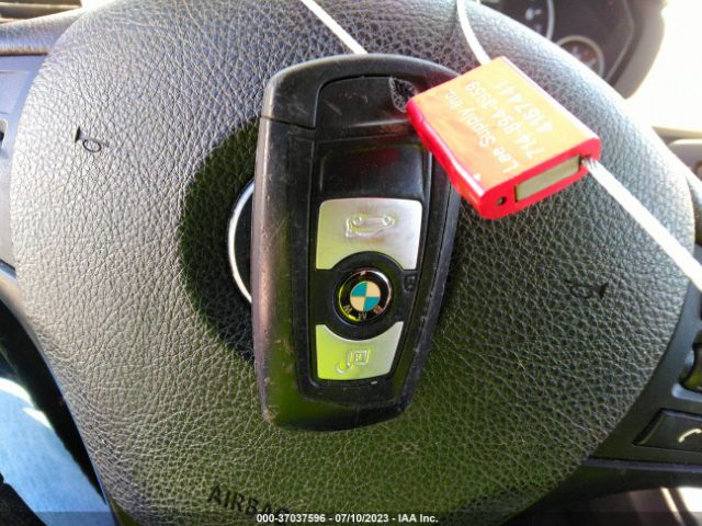 WBA3B1C52FP831498 BMW 3 Series 320i