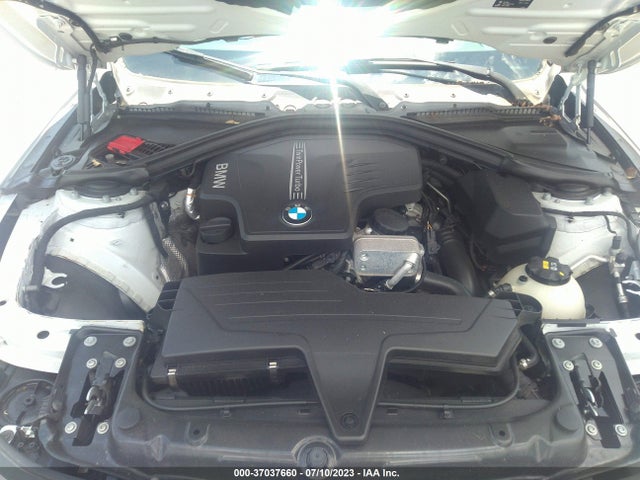 BMW 320i Xdrive 2016 WBA8E5G59GNT41328 Image 10