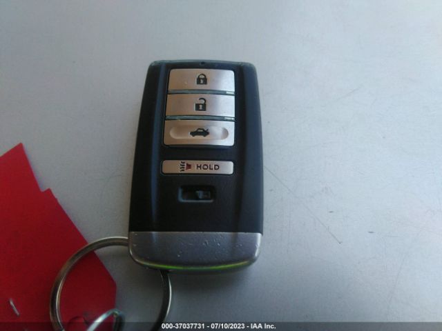 19UDE2F86GA010050 Acura Ilx W/premium