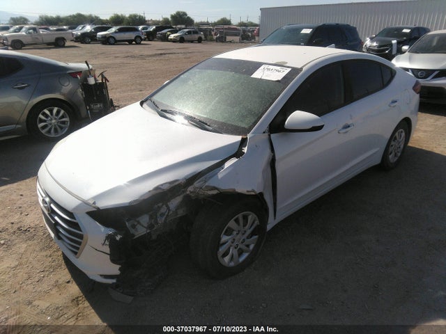 Hyundai ELANTRA SE 2017 5NPD74LF1HH165087 Image 2