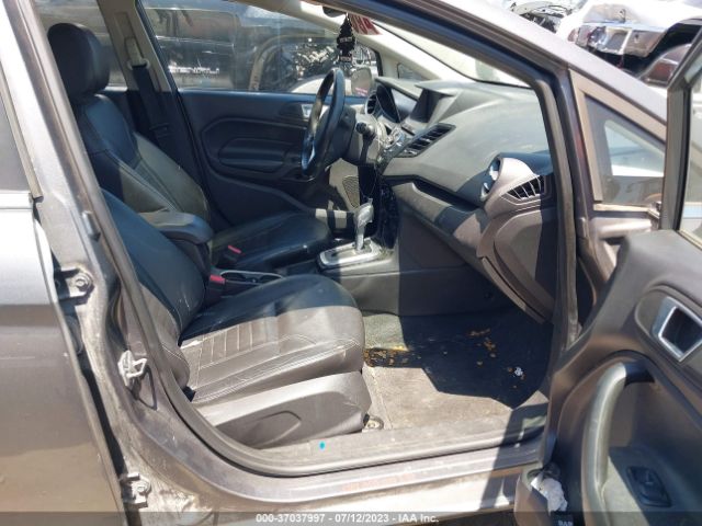 3FADP4FJXEM117132 Ford Fiesta Titanium