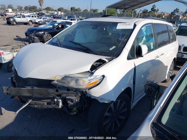 Toyota Sienna Xle Auto Access 2019 5TDYZ3DC4KS019813 Image 2