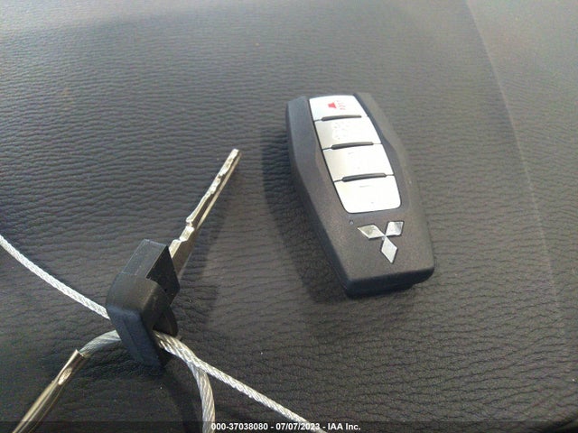 JA4J4UA88PZ051881 Mitsubishi Outlander Se/se Black Edition