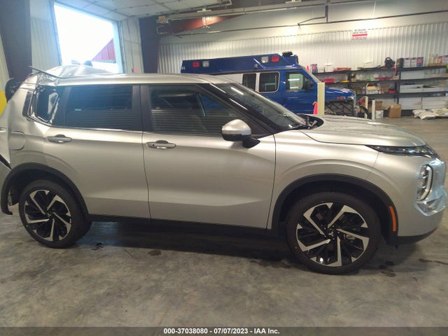 JA4J4UA88PZ051881 Mitsubishi Outlander Se/se Black Edition