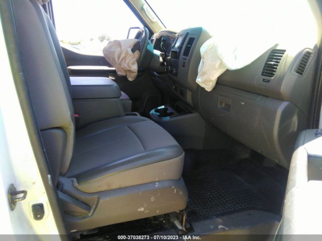 1N6AF0KY2GN817180 Nissan Nv Sv