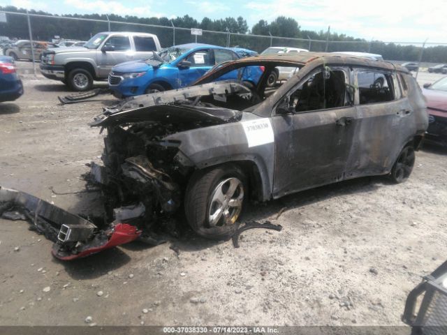 3C4NJDBB5KT592803 Jeep Compass Latitude