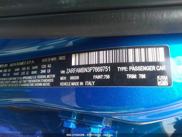 ZARFAMBN3P7669751 Alfa Romeo Giulia Estrema
