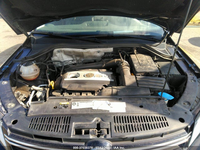 WVGBV7AX8HK030406 Volkswagen TIGUAN S