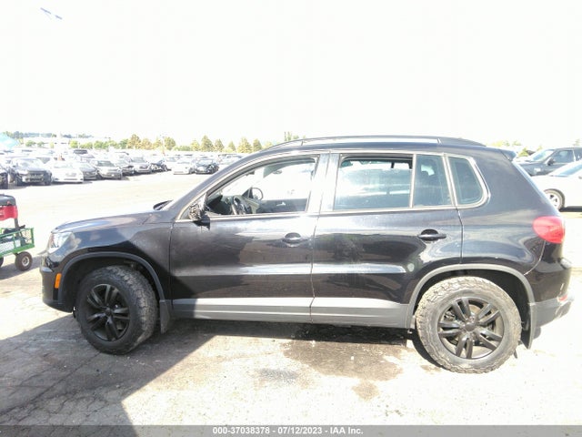 WVGBV7AX8HK030406 Volkswagen TIGUAN S