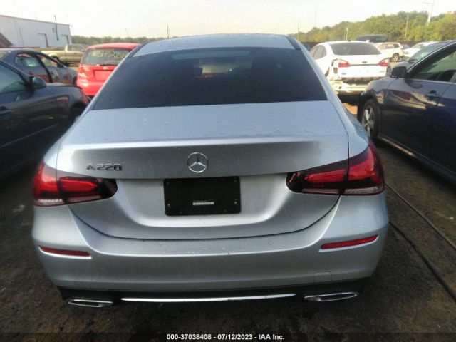 W1K3G4EB1MJ267454 Mercedes-Benz A-class A 220