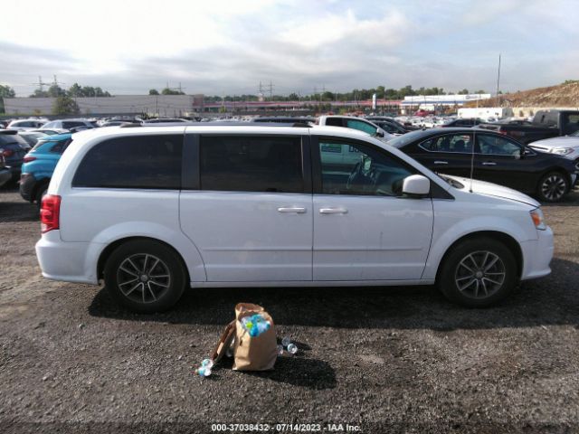 2C4RDGCG3GR401720 Dodge Grand Caravan Sxt Plus