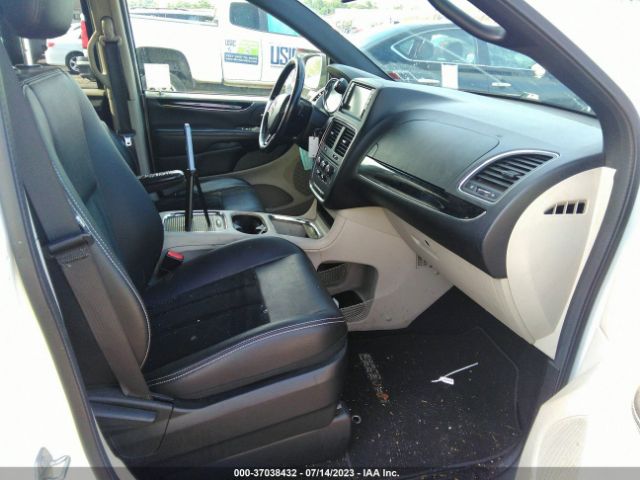 2C4RDGCG3GR401720 Dodge Grand Caravan Sxt Plus