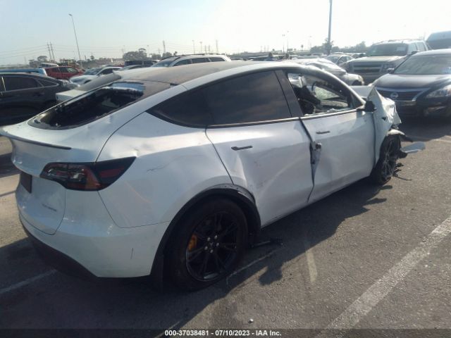 7SAYGDEE2NF410028 Tesla Model Y Long Range