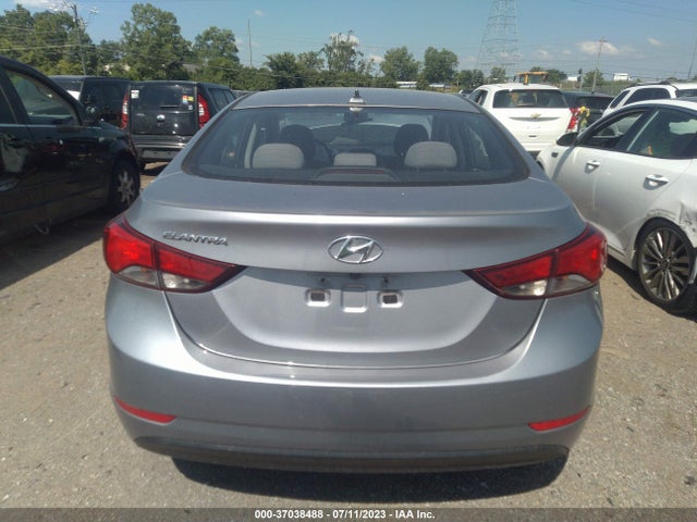 Hyundai ELANTRA SE 2016 5NPDH4AE2GH771858 Image 16