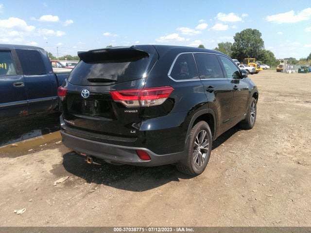 2018 Toyota Highlander, VIN: 5TDBGRFH6JS041561