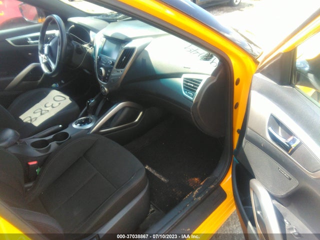 Hyundai Veloster Value Edition 2017 KMHTC6AD5HU319242 Image 11