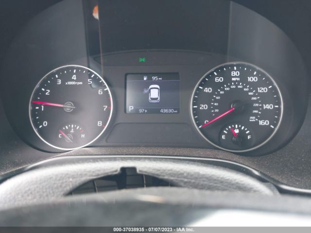 KNDEU2AAXM7103758 KIA SELTOS S