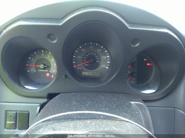 2002 NISSAN XTERRA XE VIN: 5N1ED28Y52C571075
