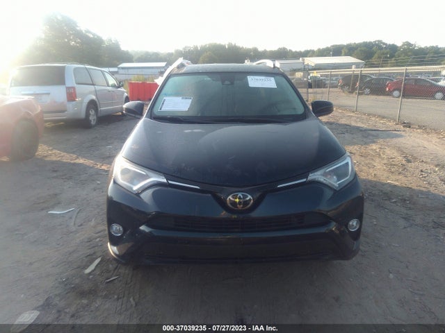 2018 TOYOTA RAV4 LE VIN: 2T3ZFREV2JW470428
