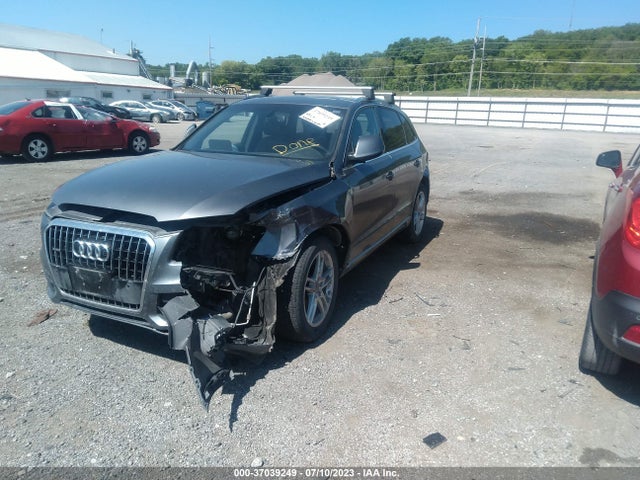 Audi Q5 Premium Plus 2014 WA1LFAFP4EA015425 Image 2
