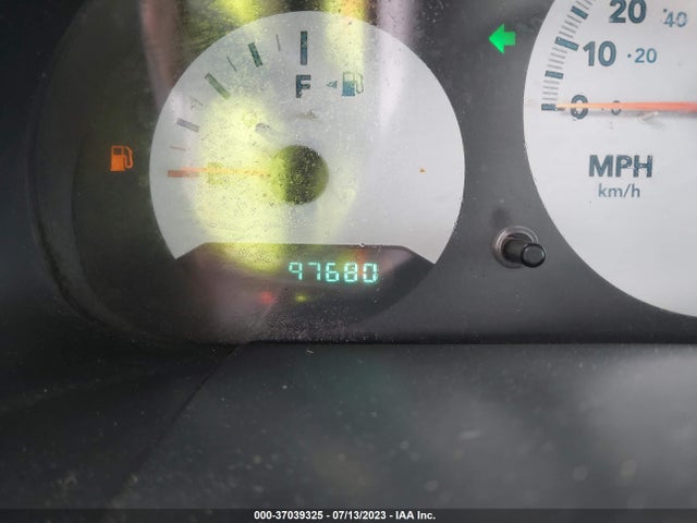 2005 CHRYSLER TOWN & COUNTRY VIN: 1C4GP45R25B292755