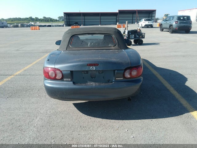 2005 MAZDA MX-5 MIATA CLOTH VIN: JM1NB353750413786