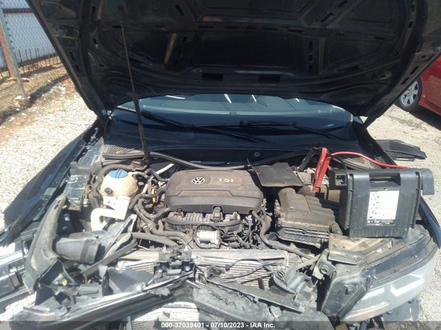 1VWAT7A34HC082593 Volkswagen Passat 1.8t S