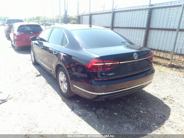 1VWAT7A34HC082593 Volkswagen Passat 1.8t S