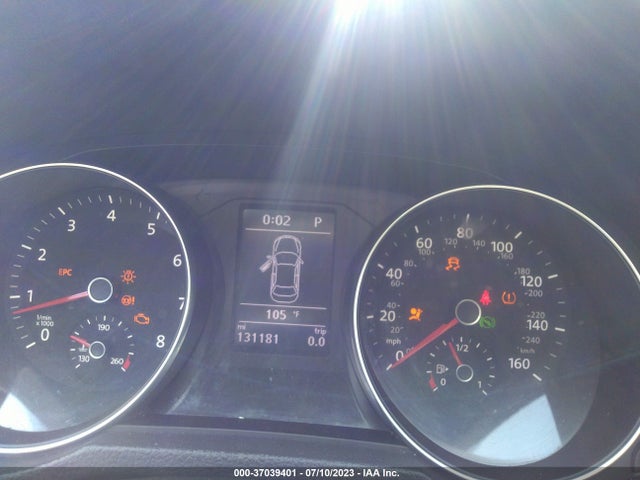 1VWAT7A34HC082593 Volkswagen Passat 1.8t S