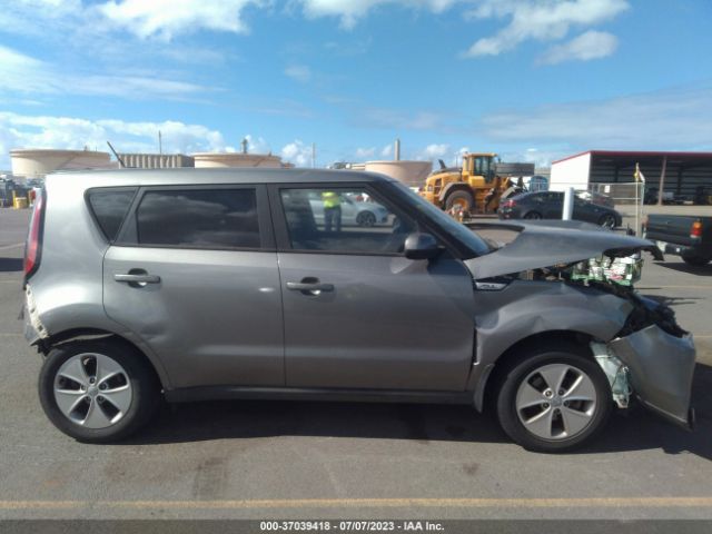 KNDJN2A28G7393006 KIA Soul Base