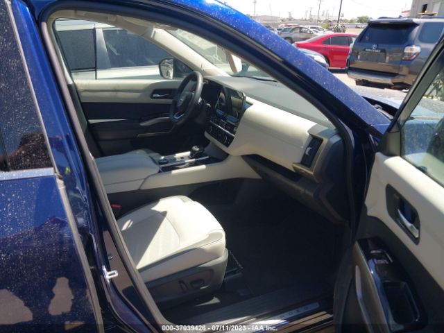 5N1DR3DKXNC270875 Nissan Pathfinder Platinum