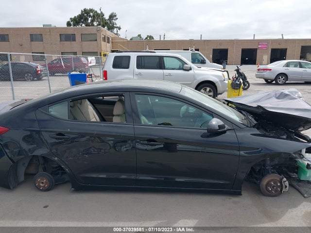 Hyundai ELANTRA SE 2017 5NPD84LF1HH124228 Image 5