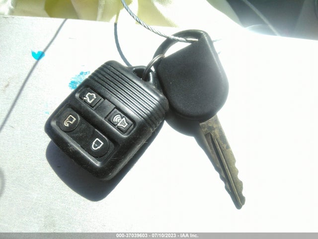 2007 FORD EXPEDITION EDDIE BAUER VIN: 1FMFU17597LA62622