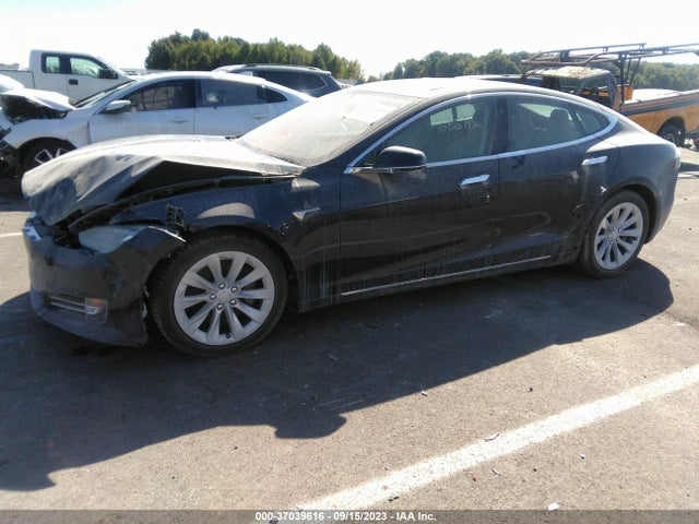 Tesla Model S 90d/70d/75d/60d/85d 2016 5YJSA1E25GF169190 Image 2