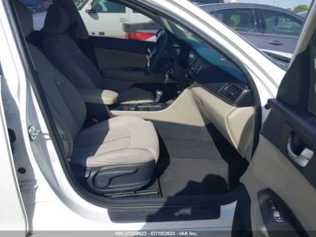 KNAGT4L3XG5094904 KIA Optima Lx