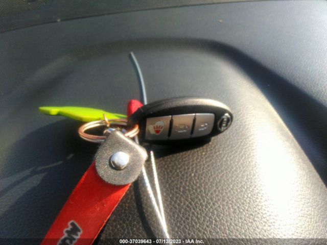 KNMAT2MT0GP688661 Nissan ROGUE SV