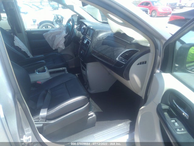2C4RC1BG8FR753482 Chrysler Town & Country Touring