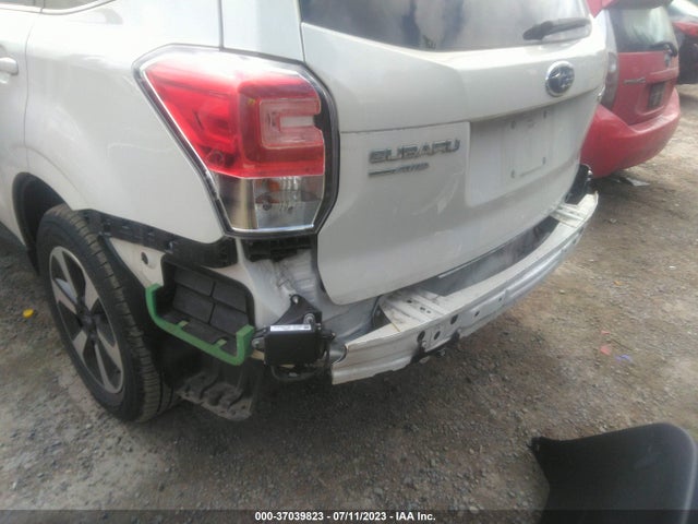 JF2SJARC5HH463999 Subaru Forester Limited
