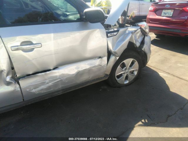 KNDJN2A25G7830802 KIA Soul Base