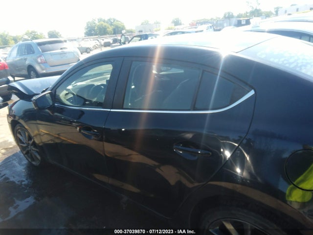 3MZBN1V36JM216790 Mazda Mazda3 Touring