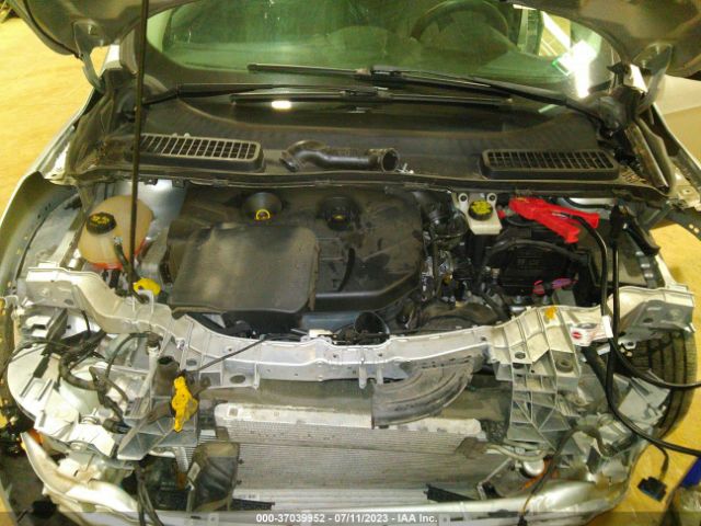 1FMCU9G99HUE32371 Ford ESCAPE SE