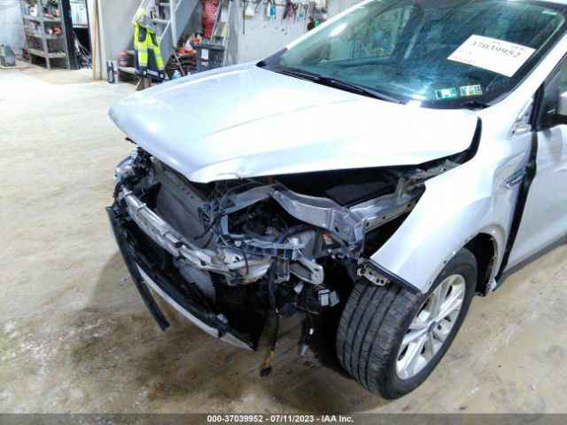 1FMCU9G99HUE32371 Ford ESCAPE SE