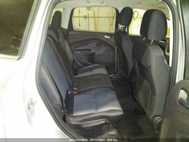 1FMCU9G99HUE32371 Ford ESCAPE SE