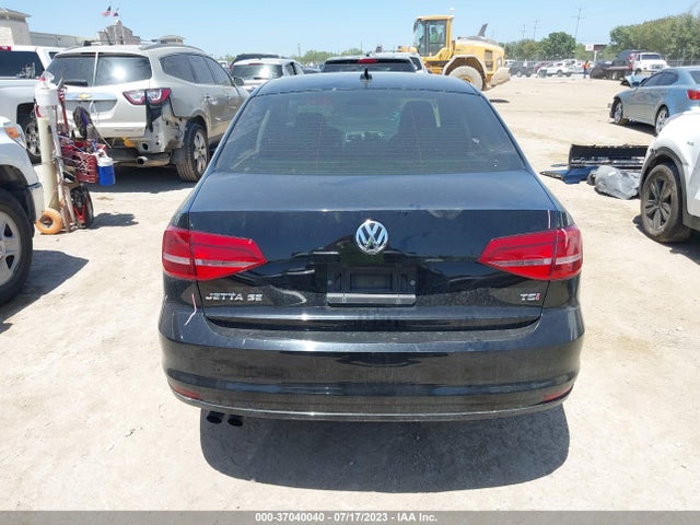 3VWD17AJ8FM266156 Volkswagen Jetta Sedan 1.8t Se