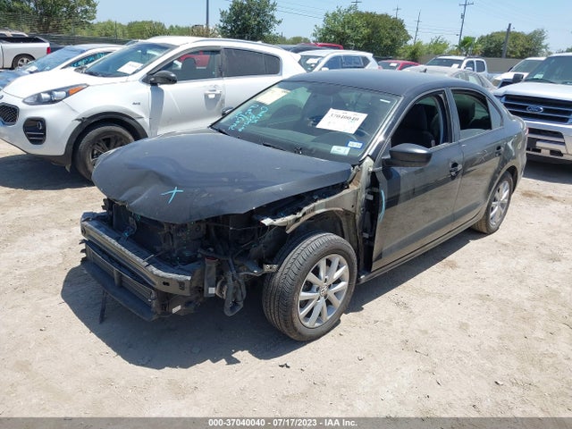 3VWD17AJ8FM266156 Volkswagen Jetta Sedan 1.8t Se