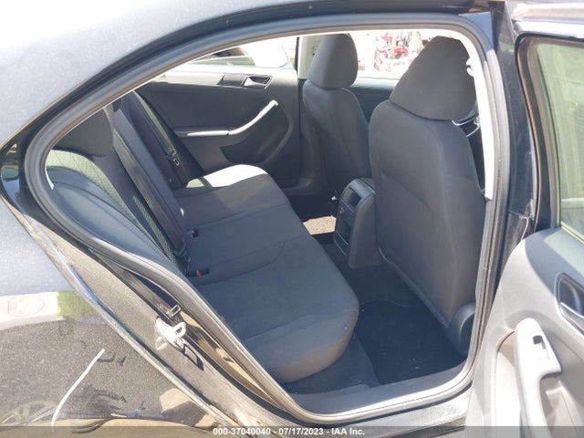 3VWD17AJ8FM266156 Volkswagen Jetta Sedan 1.8t Se