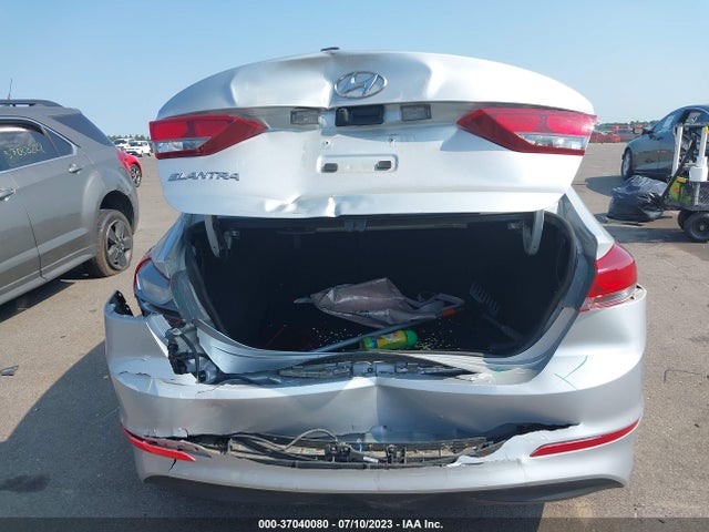 Hyundai Elantra Value Edition 2018 5NPD84LF6JH345930 Image 16