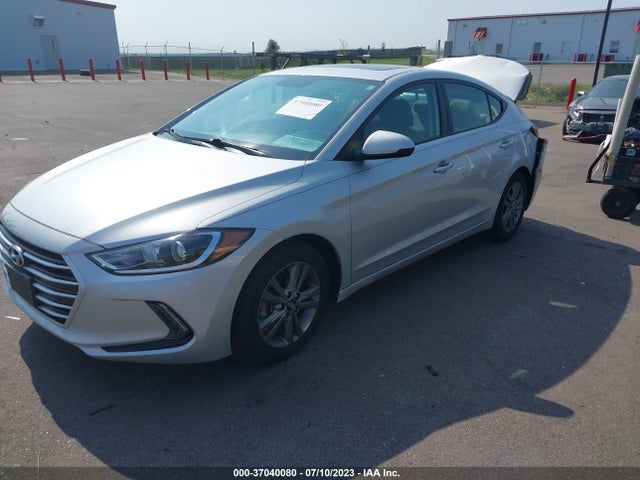 Hyundai Elantra Value Edition 2018 5NPD84LF6JH345930 Image 2