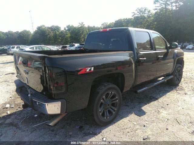 2011 CHEVROLET SILVERADO 1500 LT VIN: 3GCPCSE04BG401401